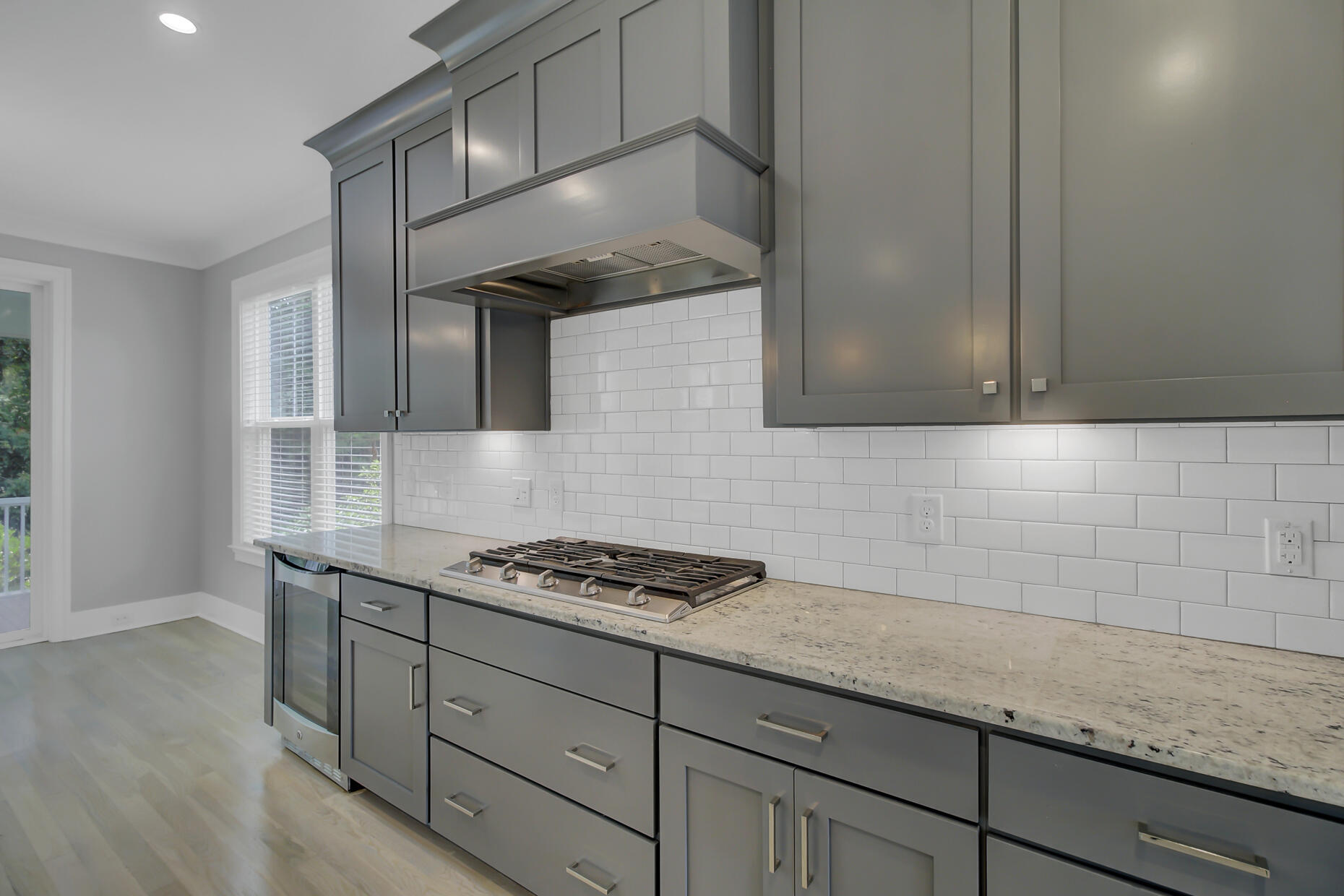1505 Red Tide Road Mount Pleasant, SC 29466 - Photo 10 of 49 Kitchen