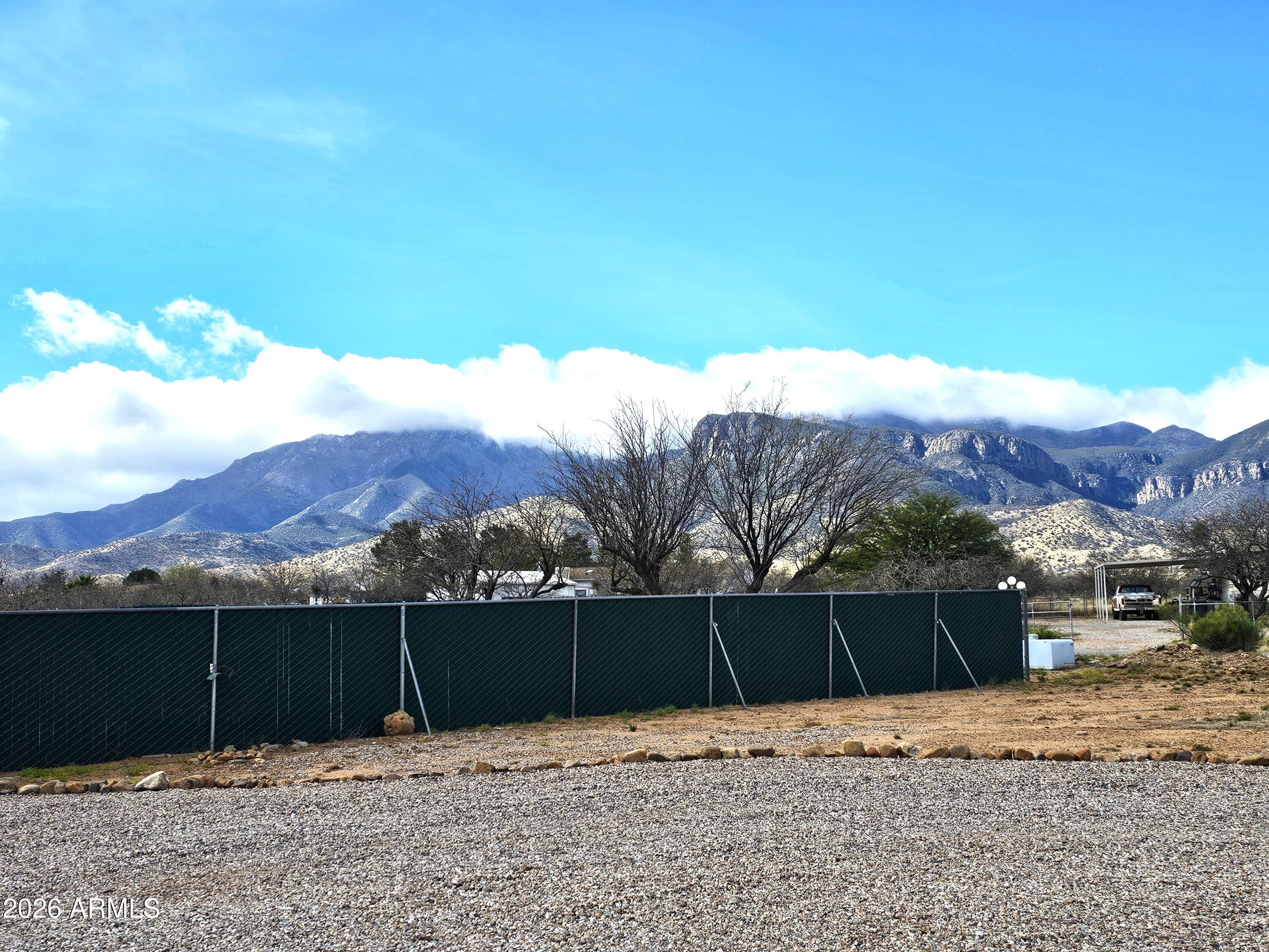5705 South Wild Rose Road Hereford, AZ 85615 - Photo 2 of 39 a view of backyard with a tub
