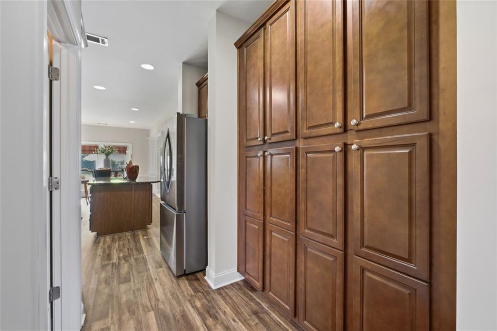 3880 Courson Street Marietta, GA 30066 - Photo 11 of 45