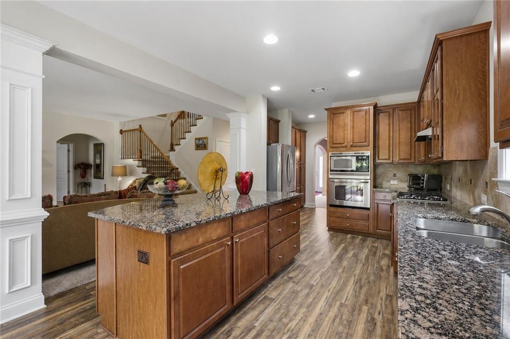 3880 Courson Street Marietta, GA 30066 - Photo 9 of 50