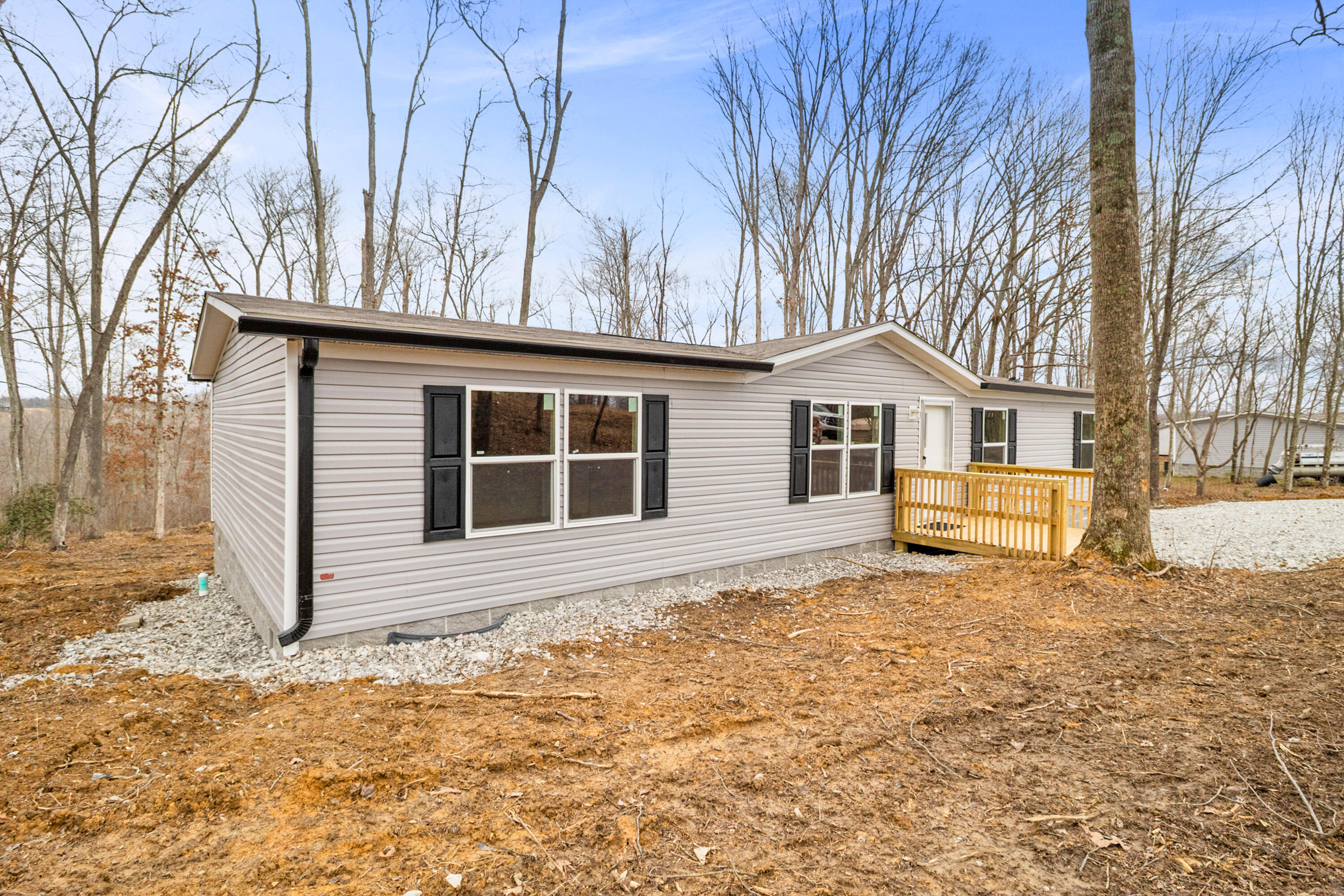 528 Paris Karr Road Keavy, KY 40737 - Photo 3 of 48 IMG_3965