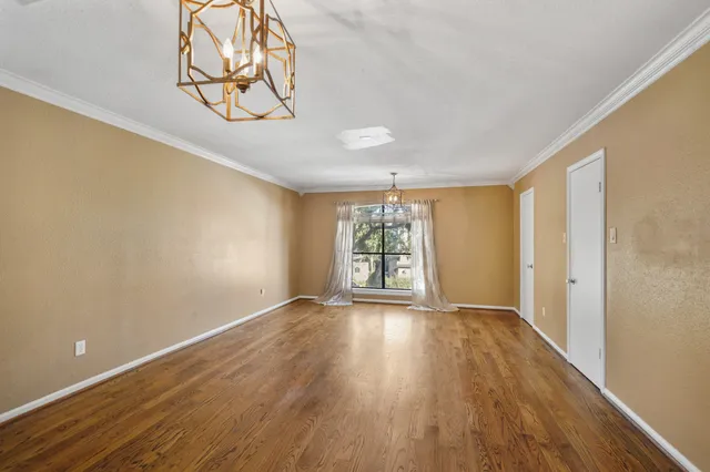 $2,500 | 2555 Bering Drive, Unit 1, Houston, TX 77057