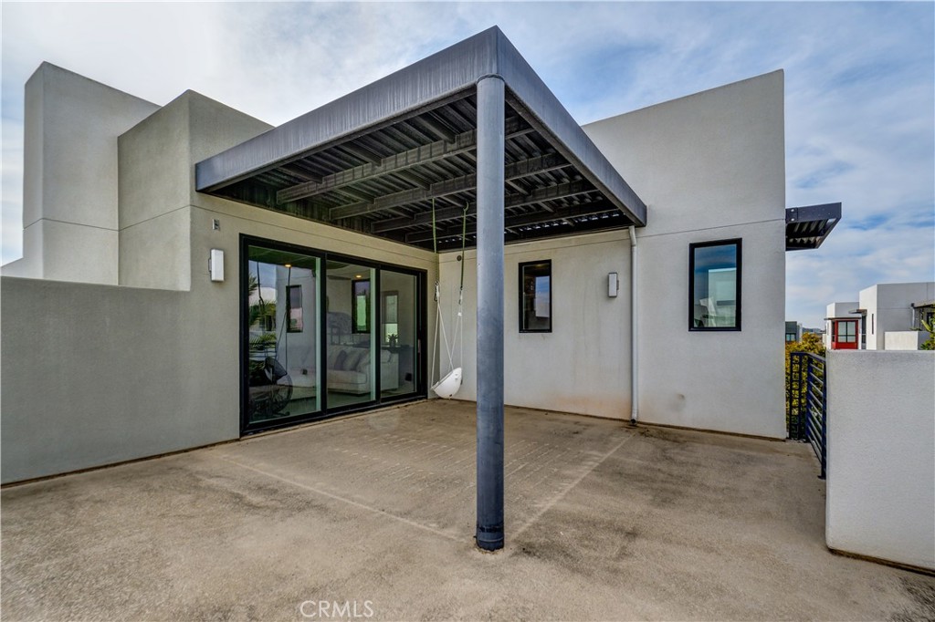413 Transport Tustin, CA 92782 - Photo 38 of 47 a view of a garage