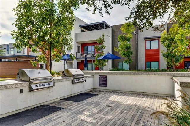 $1,899,000 | 413 Transport, Tustin, CA 92782