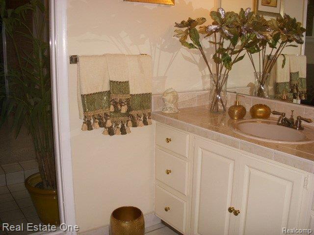 31115 Country Ridge Circle Farmington, MI 48331 - Photo 3 of 15 Country Ridge Cir 006