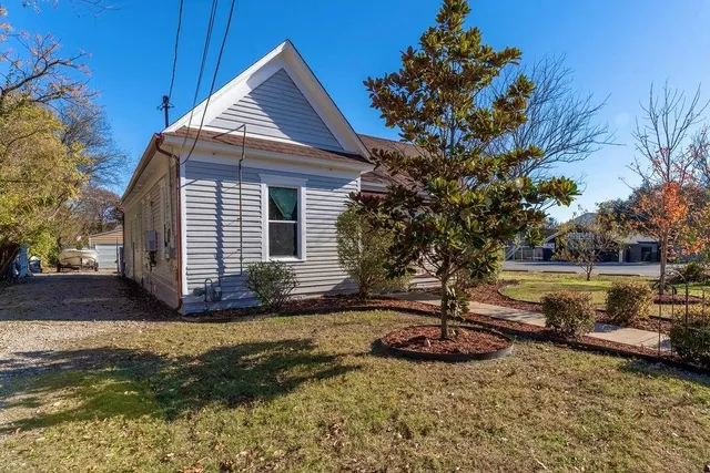 $394,500 | 514 North Rogers Street, Waxahachie, TX 75165