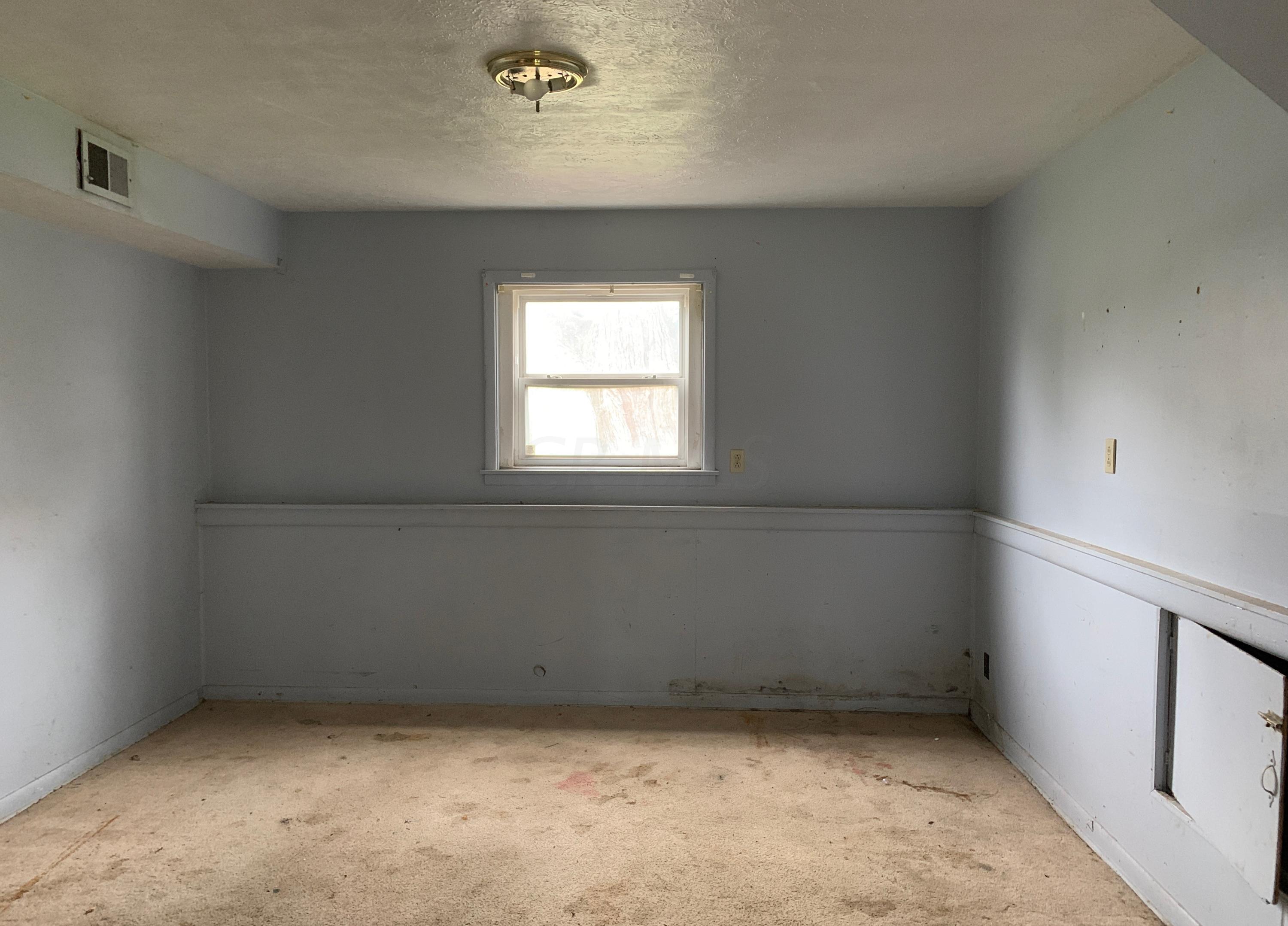 1633 Shady Lane Road Columbus, OH 43227 - Photo 4 of 11 Gallery Image 4