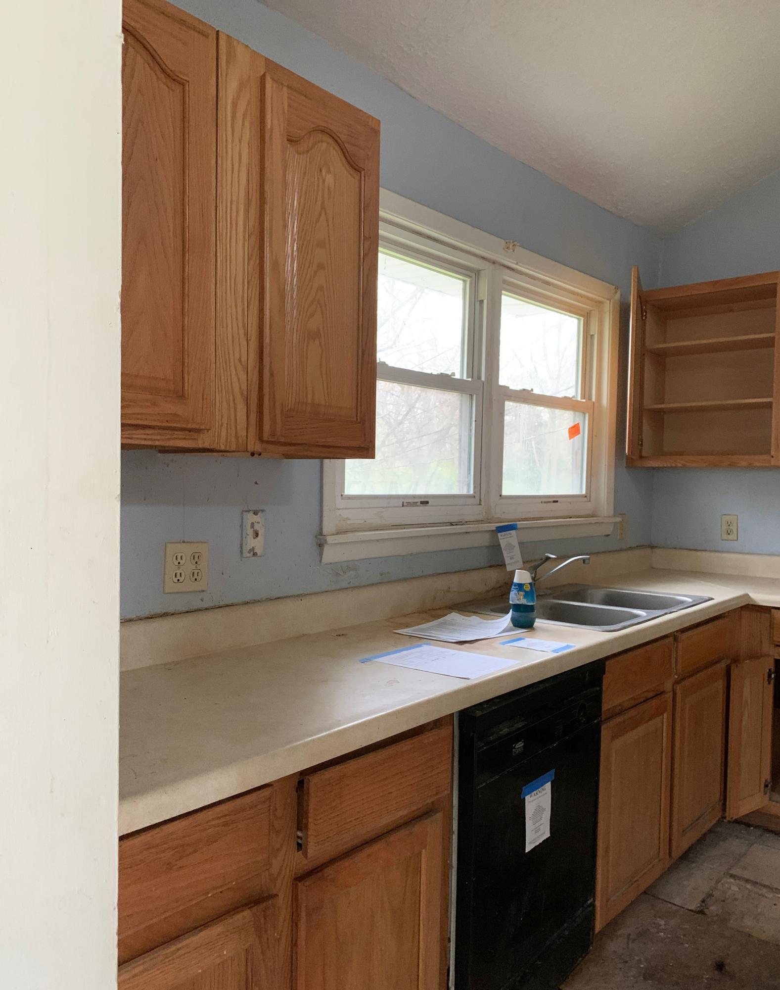 1633 Shady Lane Road Columbus, OH 43227 - Photo 8 of 11 Gallery Image 8