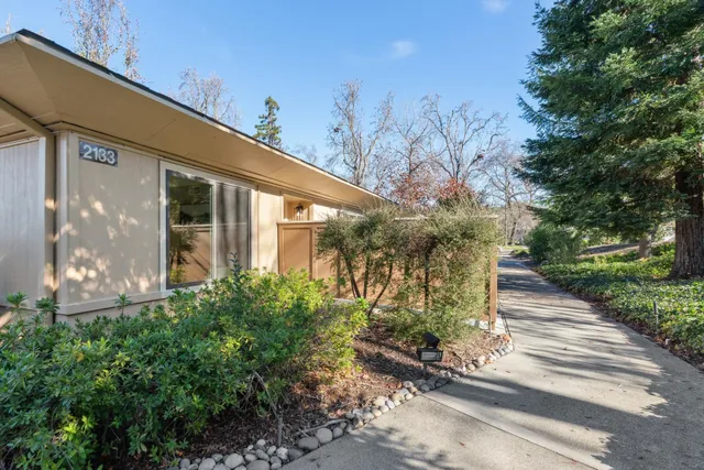 $499,000 | 2133 Tice Creek Drive, Unit 4, Walnut Creek, CA 94595