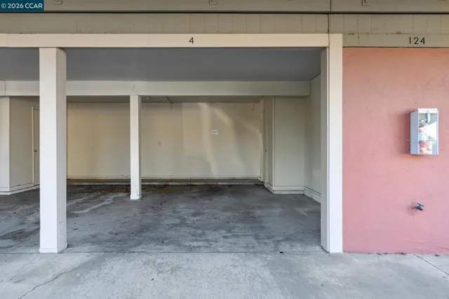 $499,000 | 2133 Tice Creek Drive, Unit 4, Walnut Creek, CA 94595