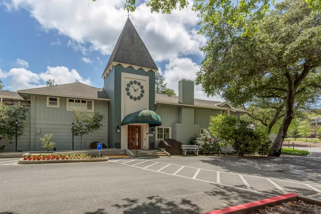 $499,000 | 2133 Tice Creek Drive, Unit 4, Walnut Creek, CA 94595