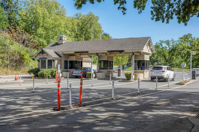 $499,000 | 2133 Tice Creek Drive, Unit 4, Walnut Creek, CA 94595