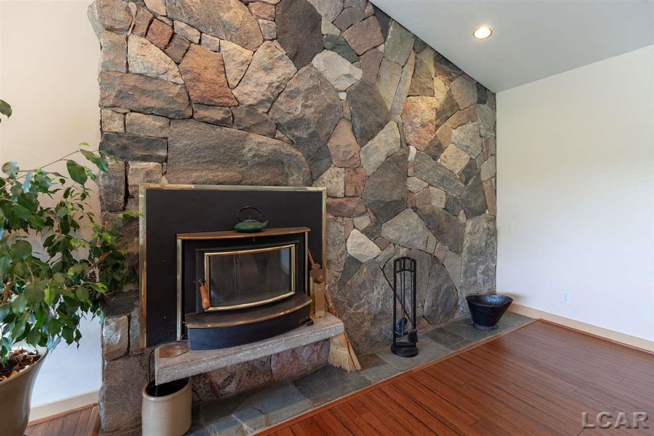3041 Spielman Road Adrian, MI 49221 - Photo 5 of 48 31354869-4.JPG