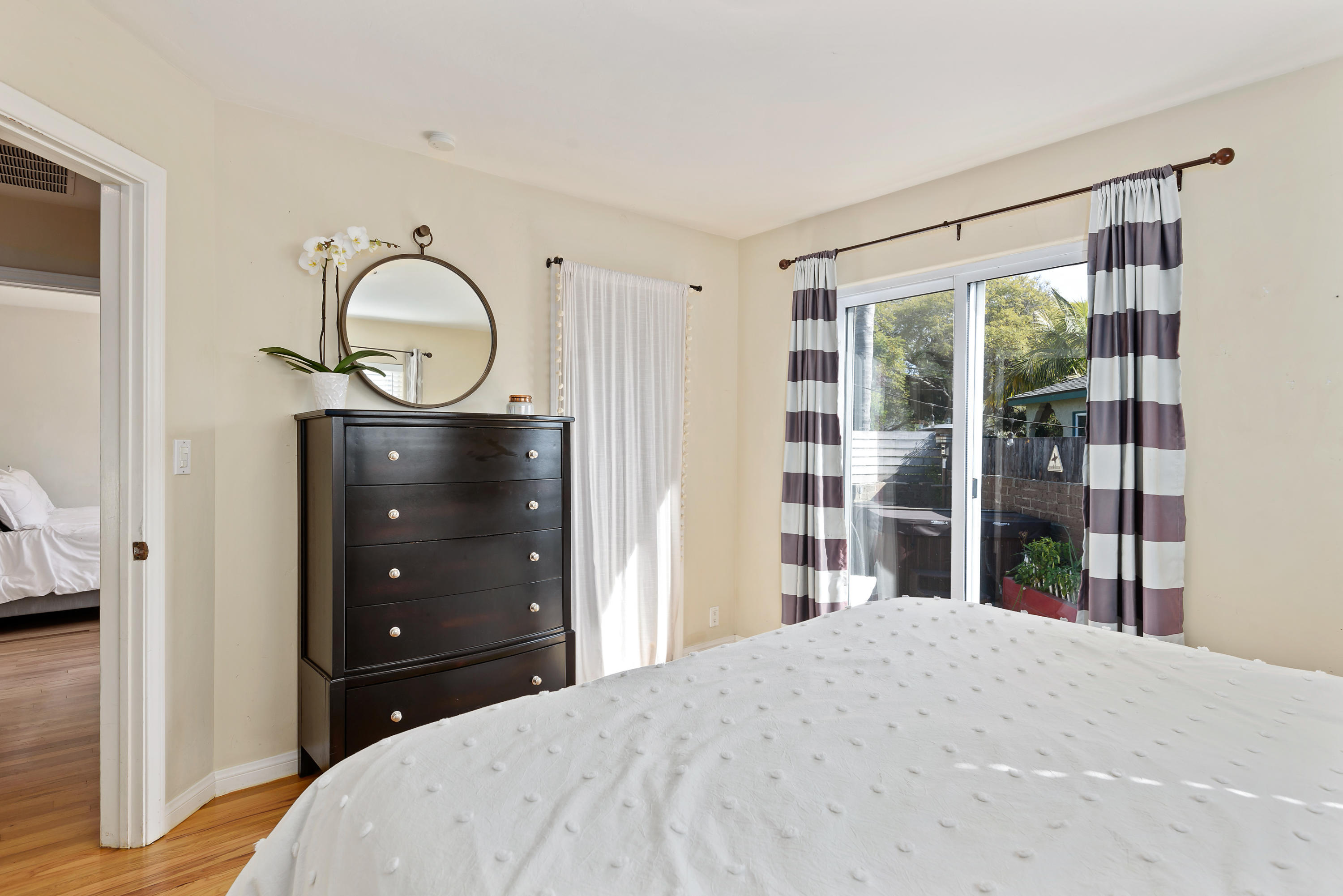 2139 Modoc Road Santa Barbara, CA 93101 - Photo 11 of 19 Bed 1 view two
