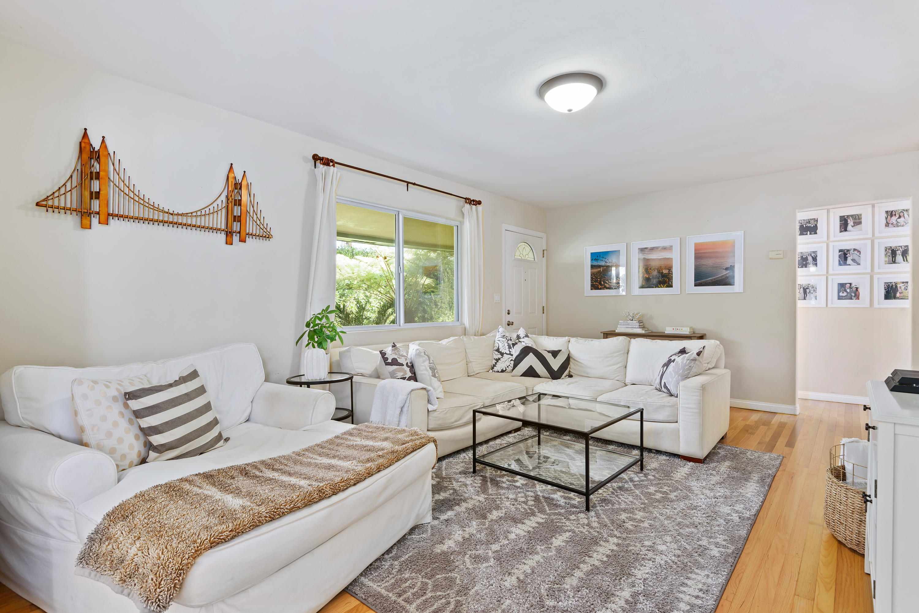2139 Modoc Road Santa Barbara, CA 93101 - Photo 6 of 19 Lovely LR with oak floors