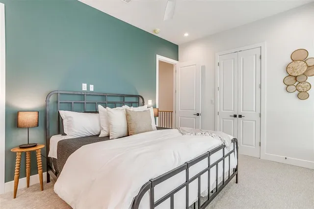 $389,900 | 128 Gdn Court West, Arlington, TX 76013