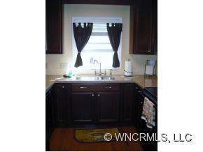 3 Oak Grove Road Arden, NC 28704 - Photo 5 of 13 Gallery Image 5