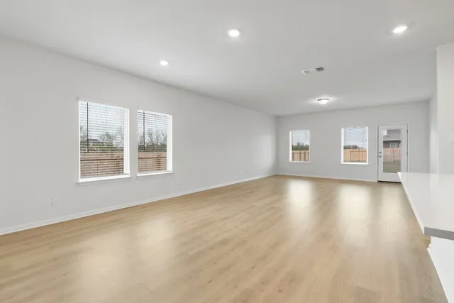 $2,600 | 104 Boondoggle Ridge, Cedar Creek, TX 78612