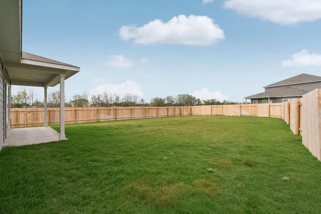 $2,600 | 104 Boondoggle Ridge, Cedar Creek, TX 78612