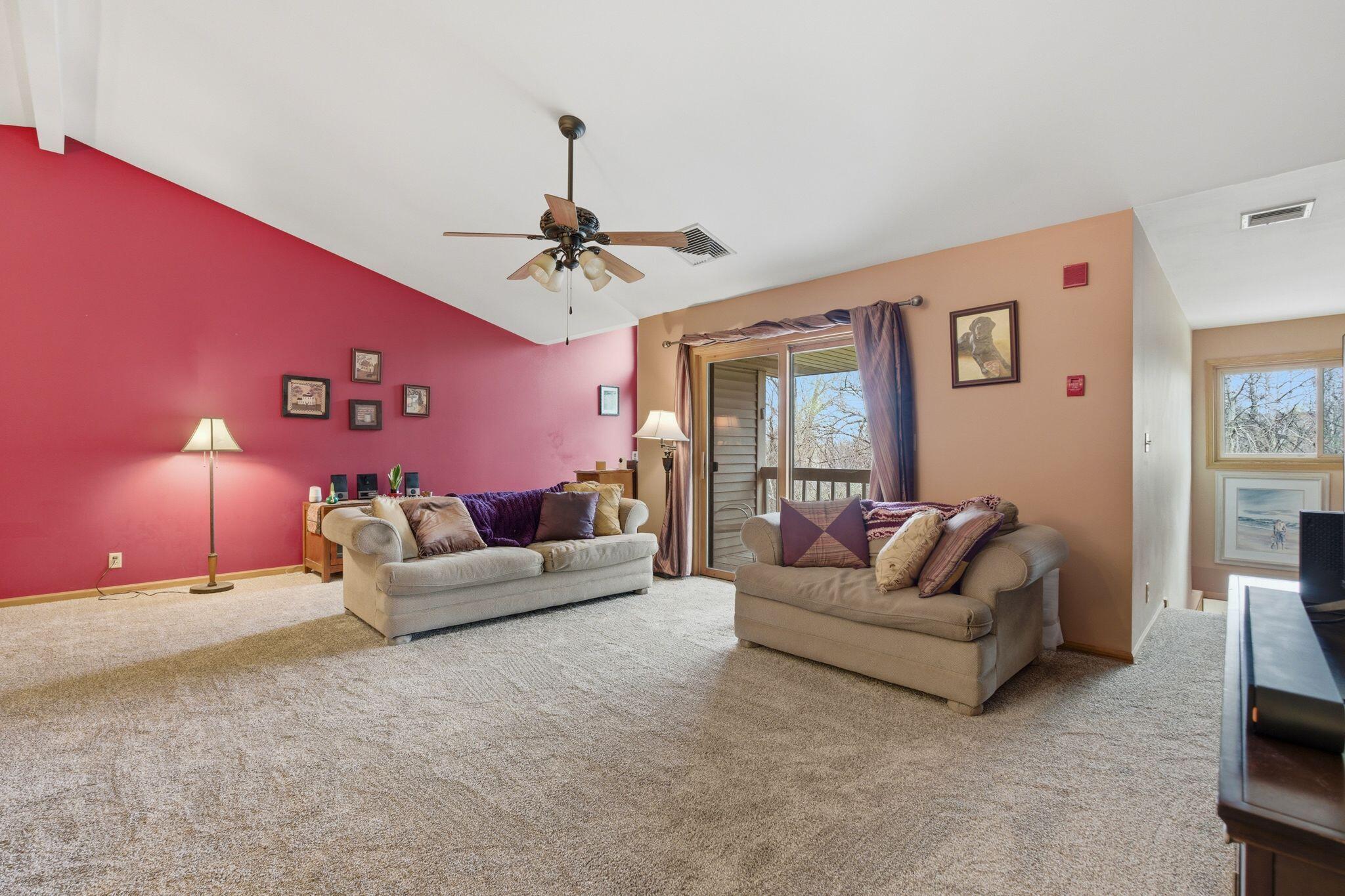2112 Woodburn Road, Unit E Waukesha, WI 53188 - Photo 5 of 24 Living Room