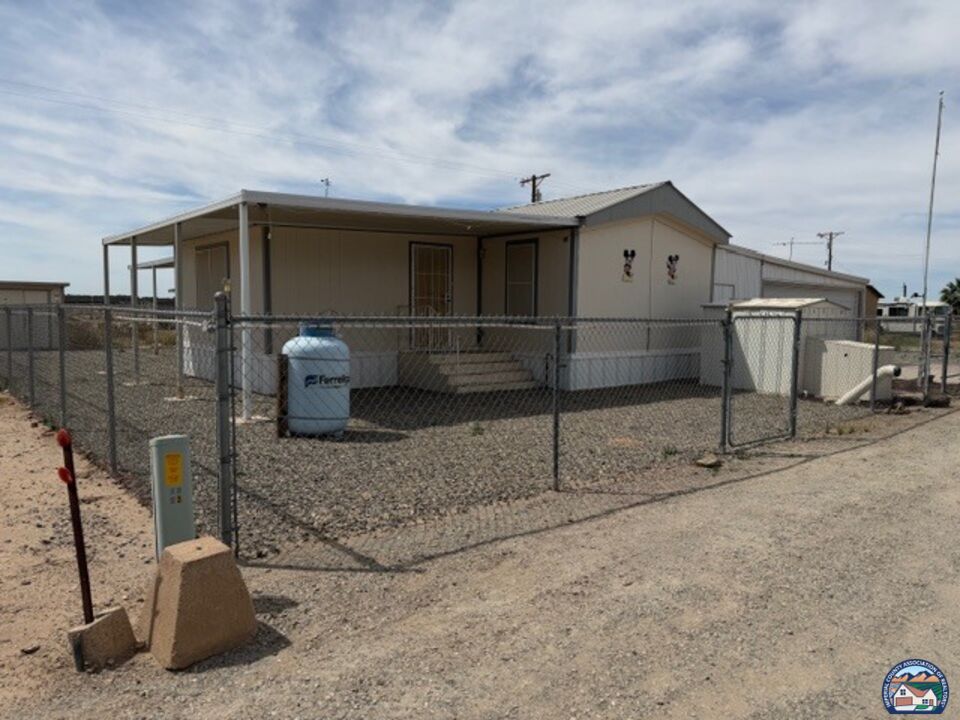 1405 York Road Winterhaven, CA 92283 - Photo 3 of 13 Gallery Image 3