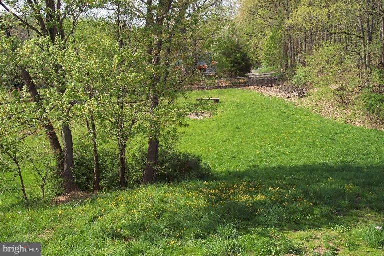 3490 Arters Mill Road Westminster, MD 21158 - Photo 5 of 6 Back yard