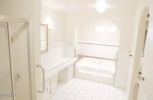 a view of walk in closet