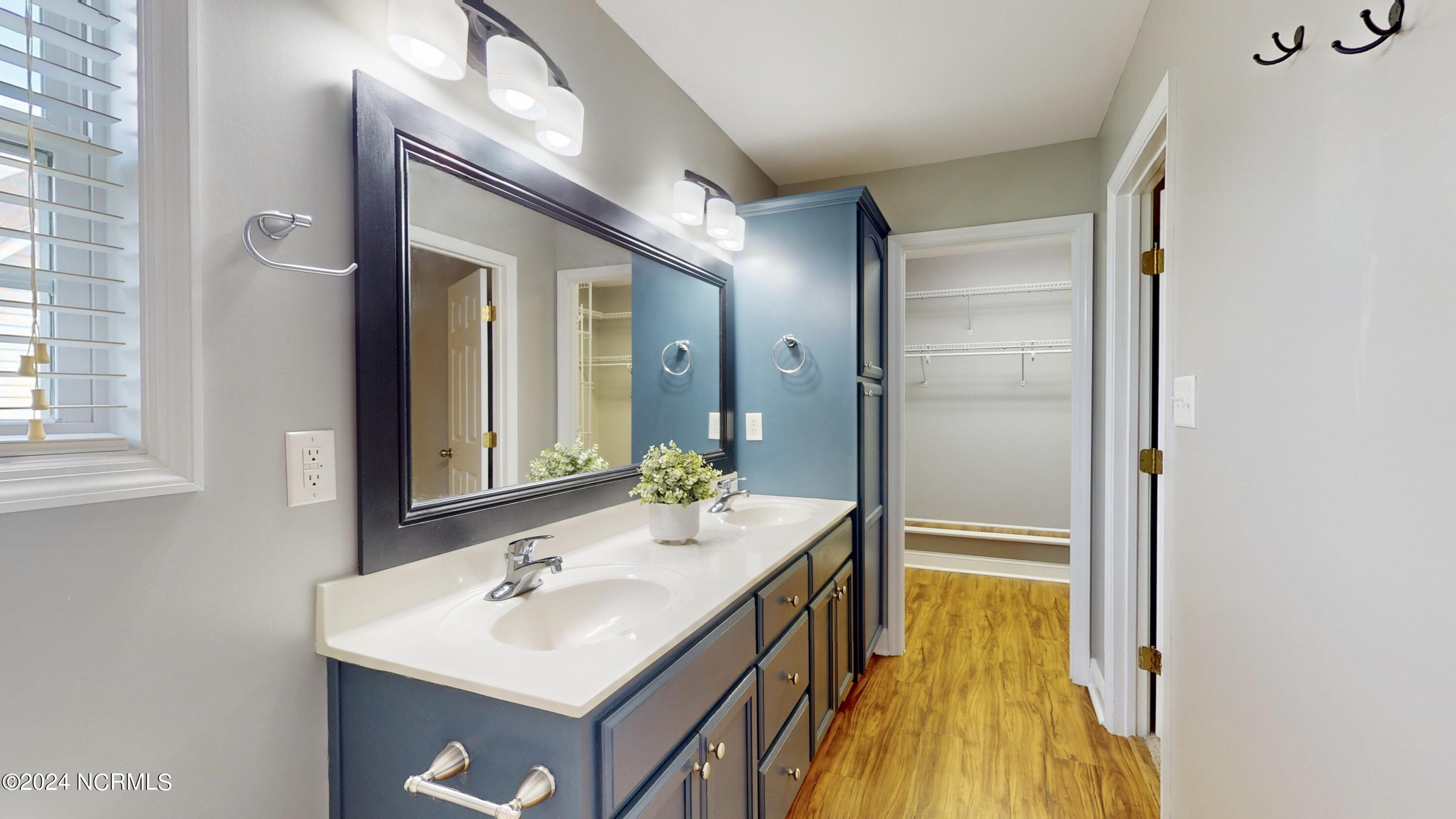 309 Conner Grant Road New Bern, NC 28562 - Photo 24 of 38 MASTER BATH