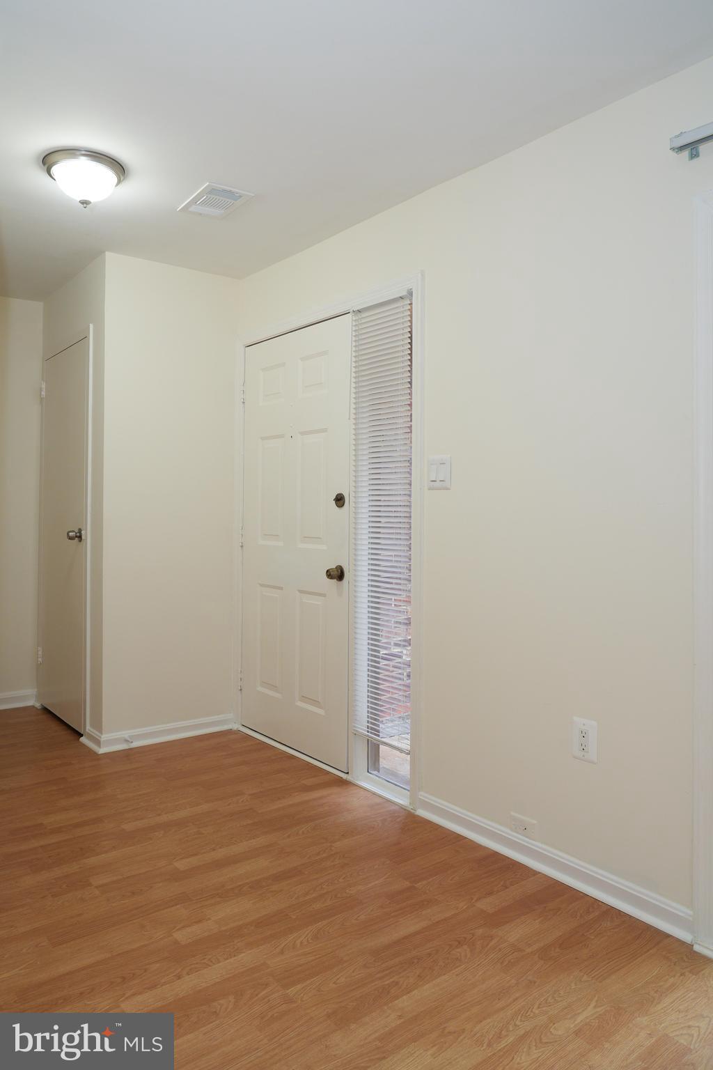 4501 Logsdon Drive, Unit 2 Annandale, VA 22003 - Photo 11 of 33