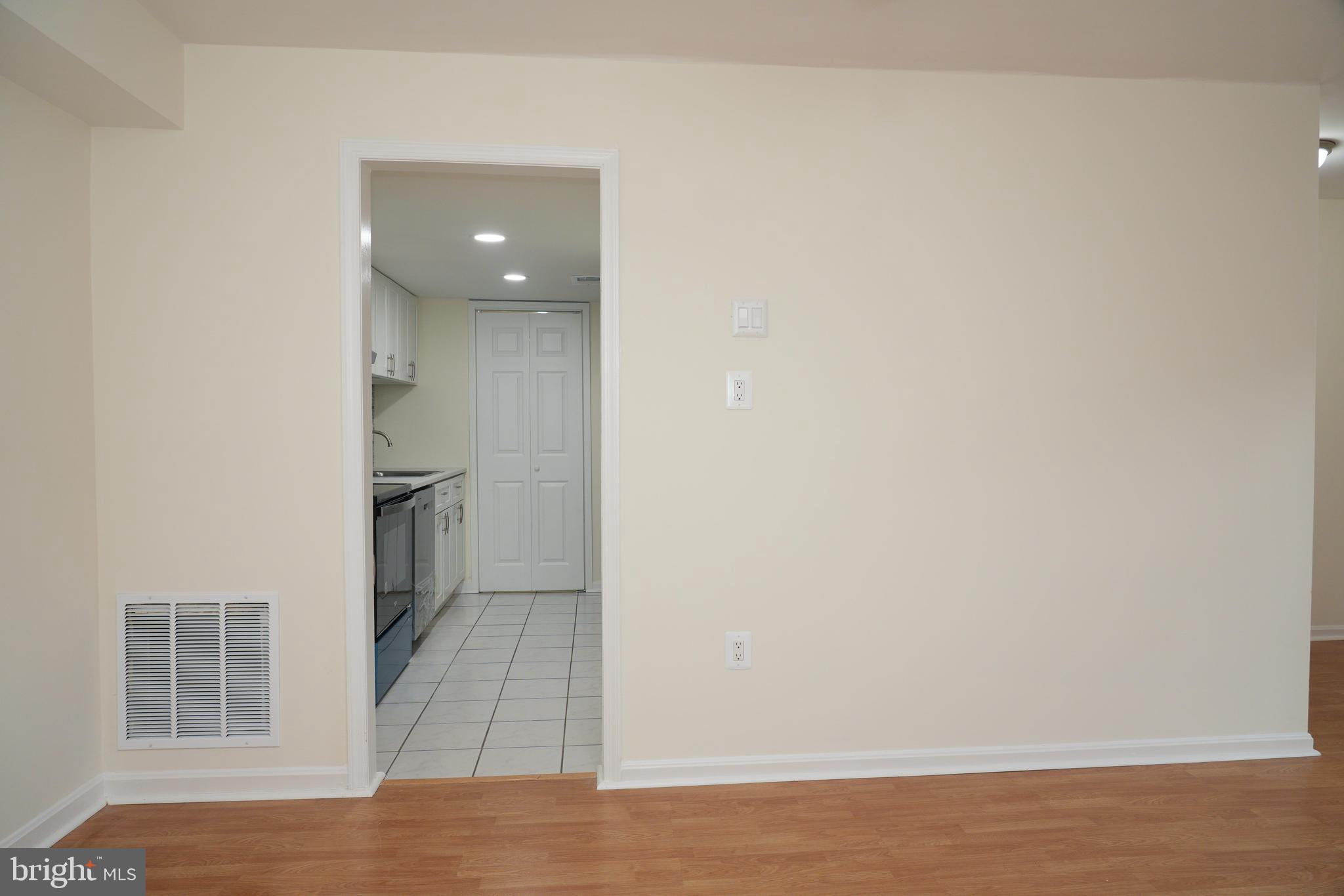 4501 Logsdon Drive, Unit 2 Annandale, VA 22003 - Photo 17 of 33