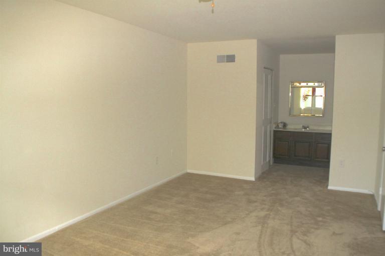 13401 Delaney Road Woodbridge, VA 22193 - Photo 14 of 15 Bedroom (Master)
