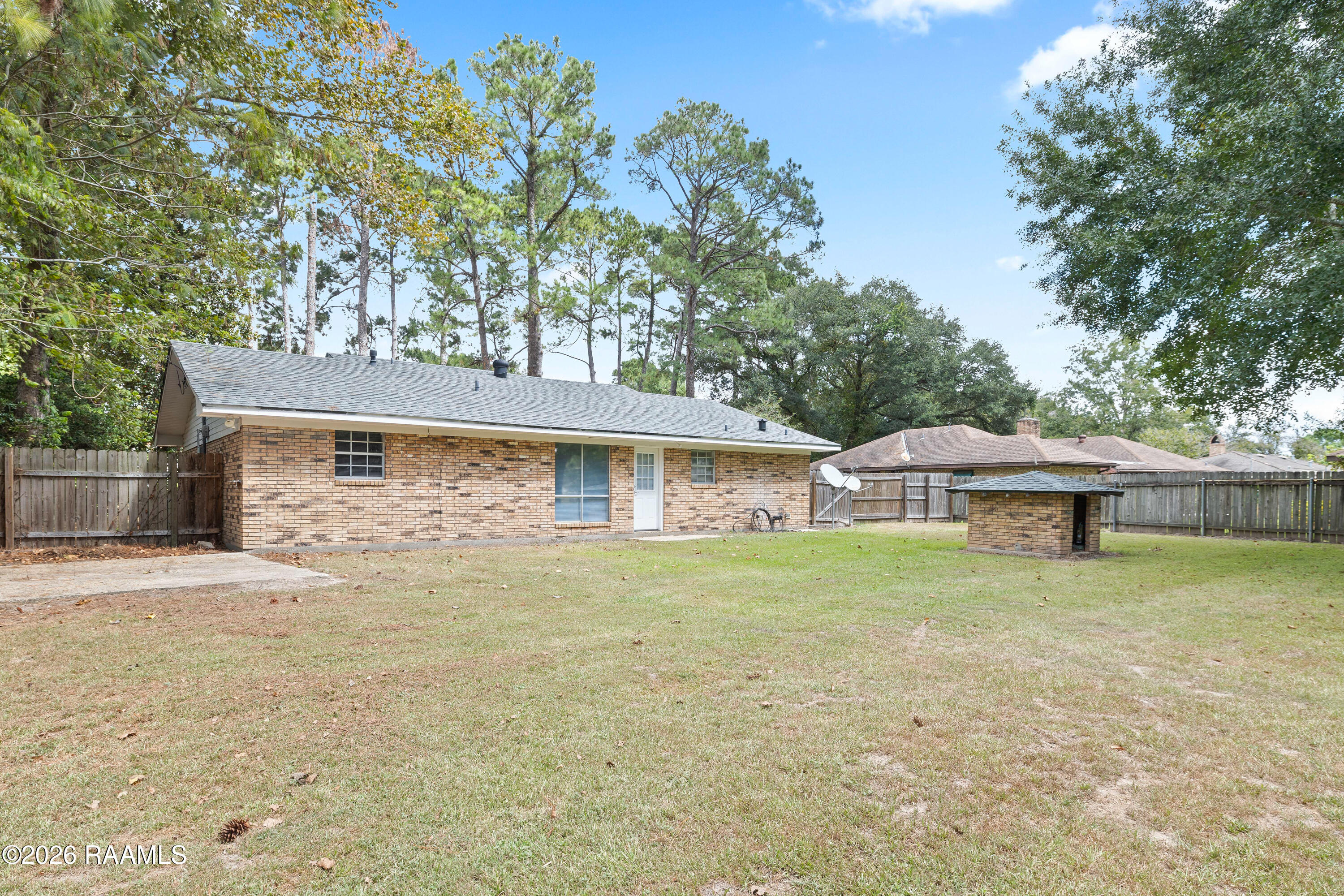 215 Stanley Road Carencro, LA 70520 - Photo 18 of 20 215 Stanley Rd Carencro-19