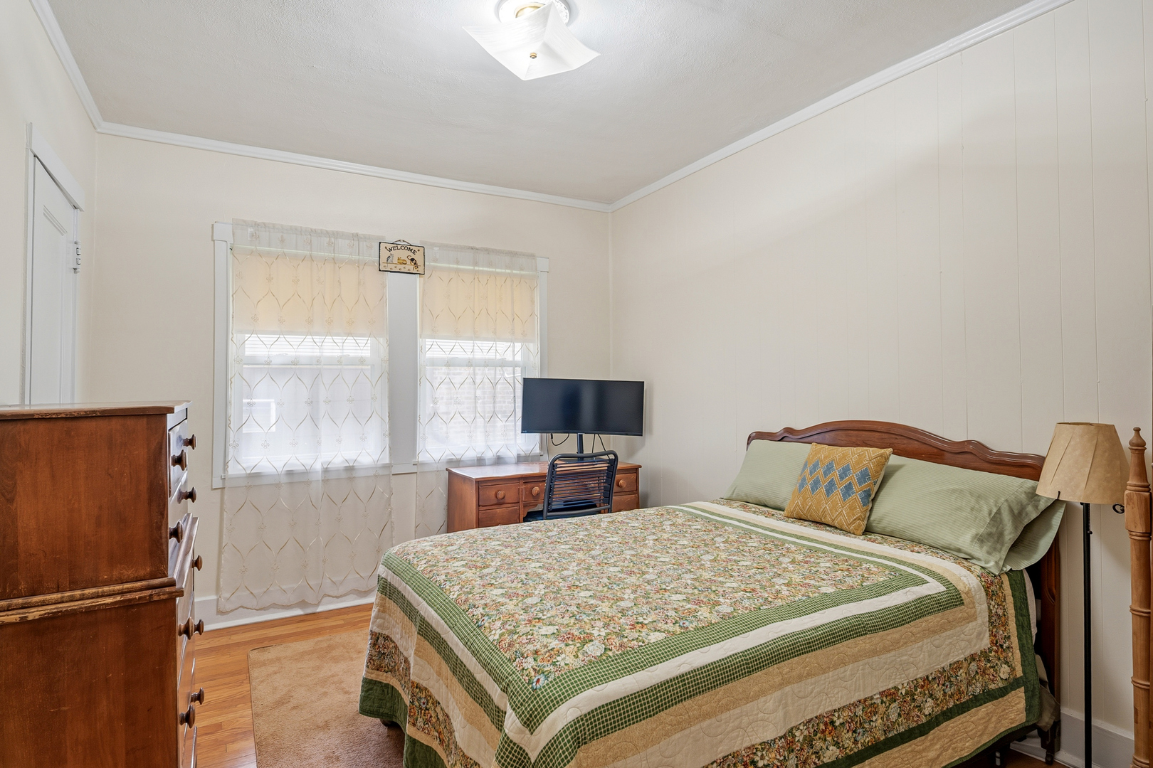 389 Addison Road Riverside, IL 60546 - Photo 12 of 29