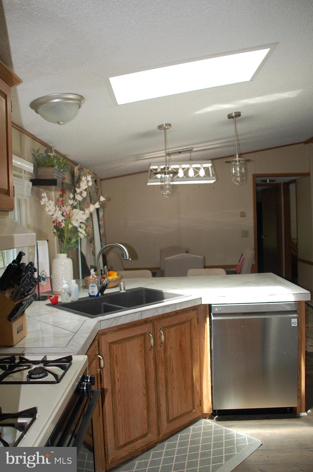 10505 Cedarville Road Brandywine, MD 20613 - Photo 14 of 36 Stove, Double Sink & Dishwasher