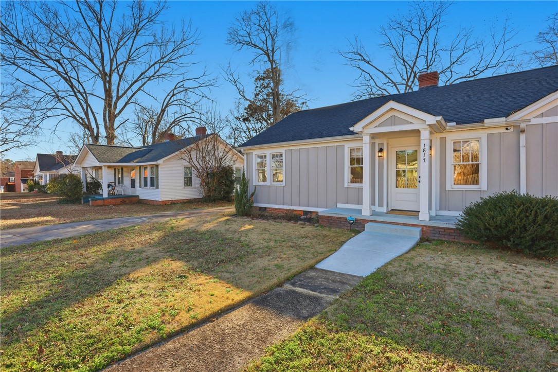 1817 Edgewood Avenue Anderson, SC 29625 - Photo 2 of 46