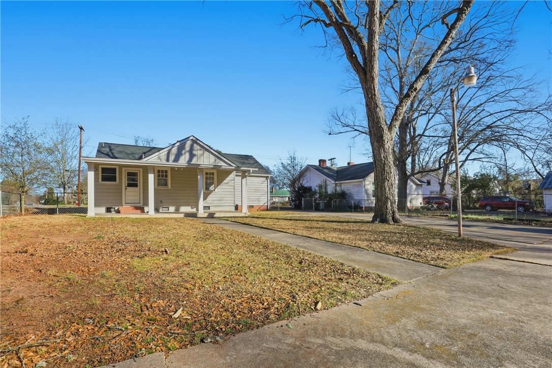 1817 Edgewood Avenue Anderson, SC 29625 - Photo 29 of 46