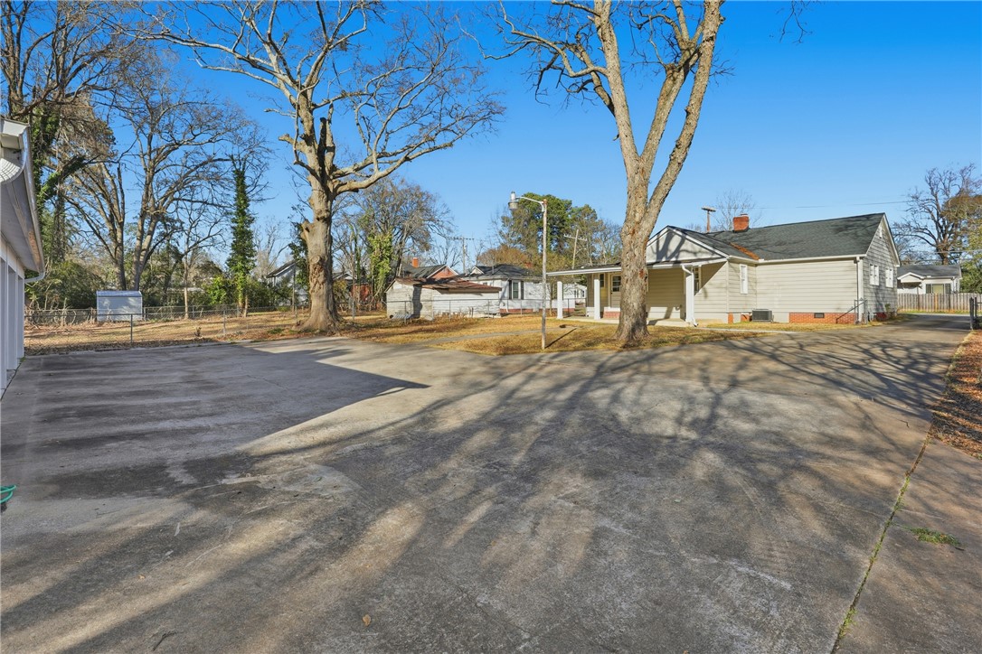 1817 Edgewood Avenue Anderson, SC 29625 - Photo 30 of 46