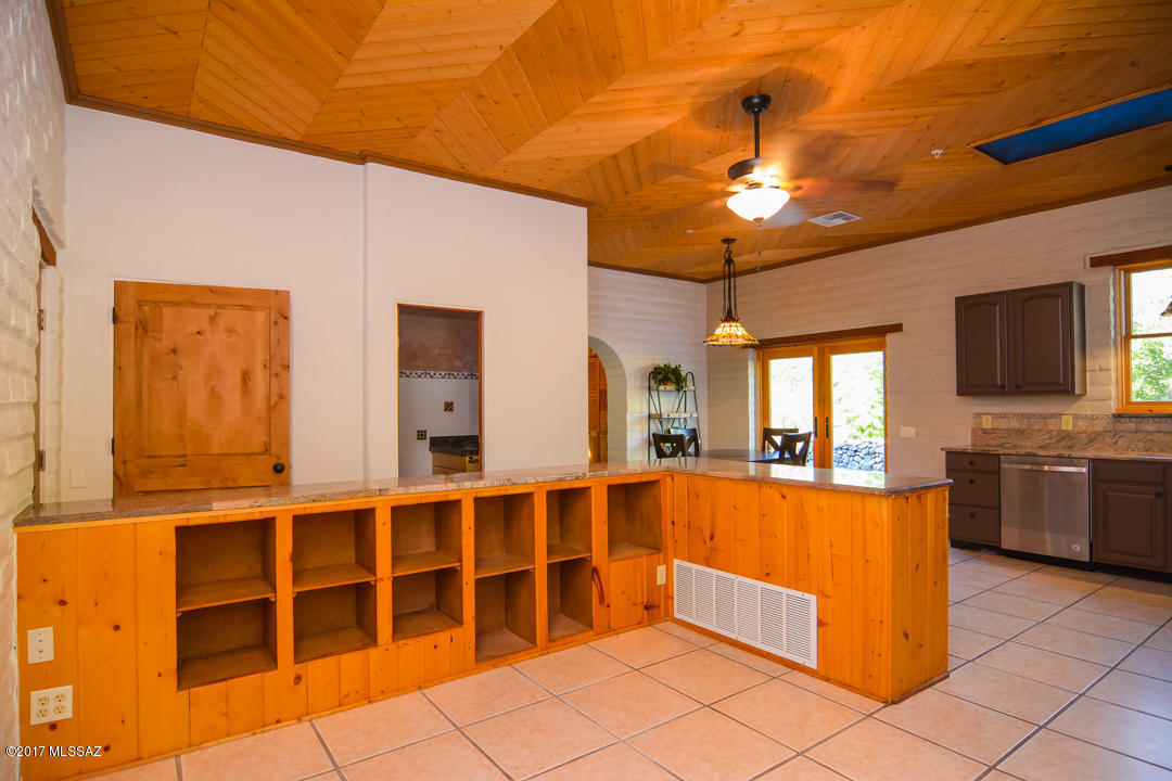 5360 East Edwin Road Tucson, AZ 85739 - Photo 11 of 38 Gallery Image 11