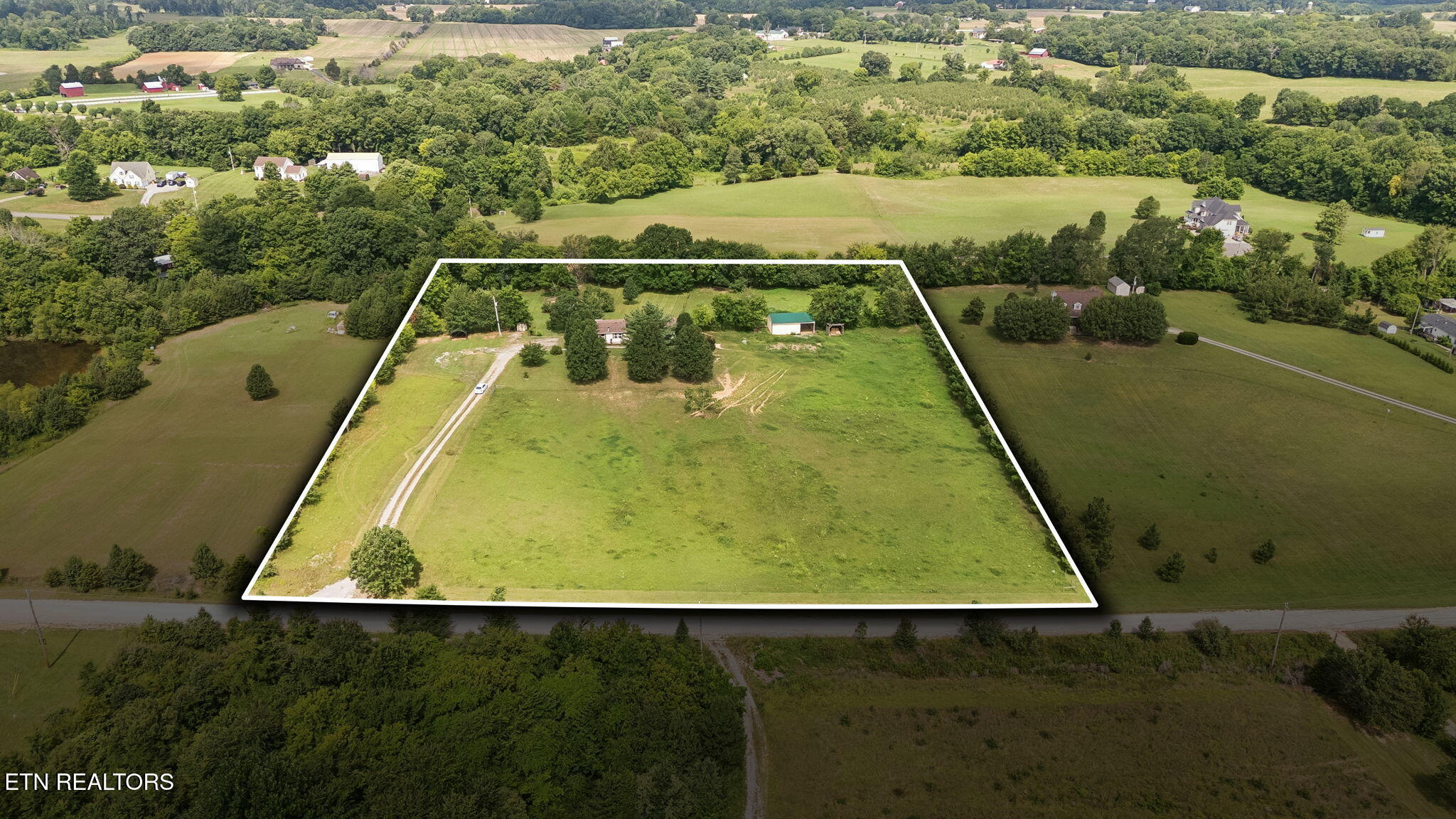 1422 Dove Lane Springfield, TN 37172 - Photo 2 of 53 Outline of property