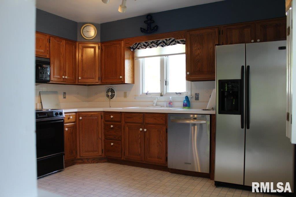 2518 South Walnut Street Springfield, IL 62704 - Photo 4 of 29