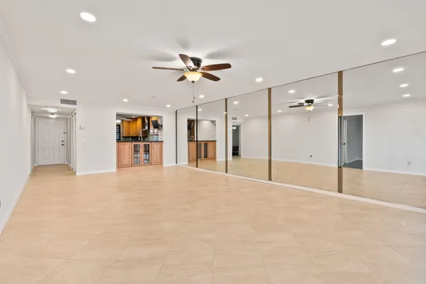 $275,000 | 160 Southeast St Lucie Boulevard, Unit 402A, Stuart, FL 34996