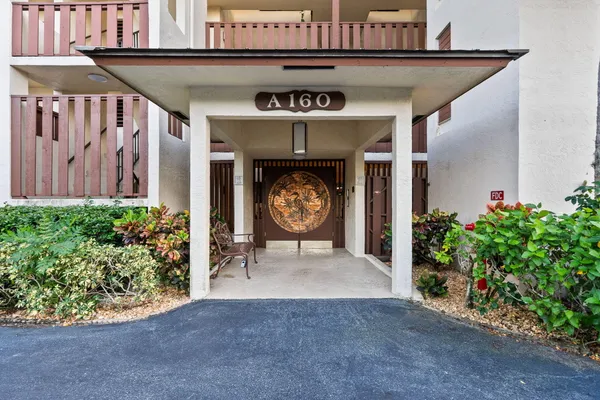 $275,000 | 160 Southeast St Lucie Boulevard, Unit 402A, Stuart, FL 34996