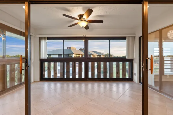 $275,000 | 160 Southeast St Lucie Boulevard, Unit 402A, Stuart, FL 34996