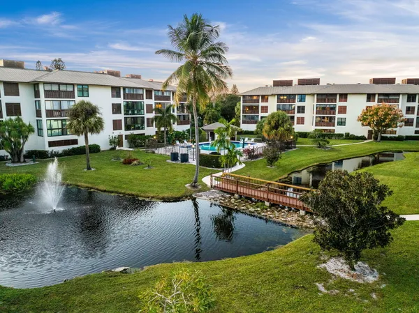 $275,000 | 160 Southeast St Lucie Boulevard, Unit 402A, Stuart, FL 34996