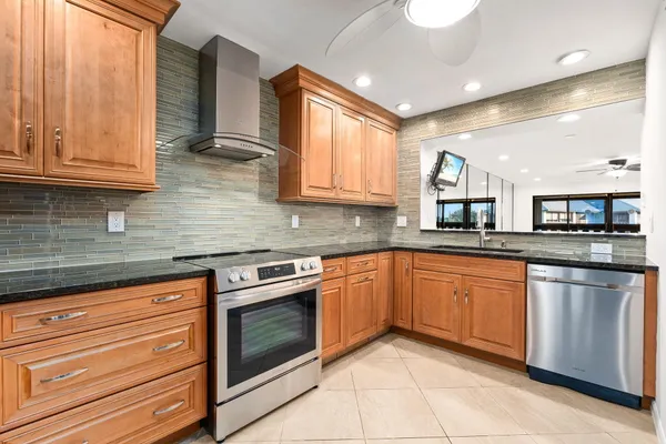 $275,000 | 160 Southeast St Lucie Boulevard, Unit 402A, Stuart, FL 34996