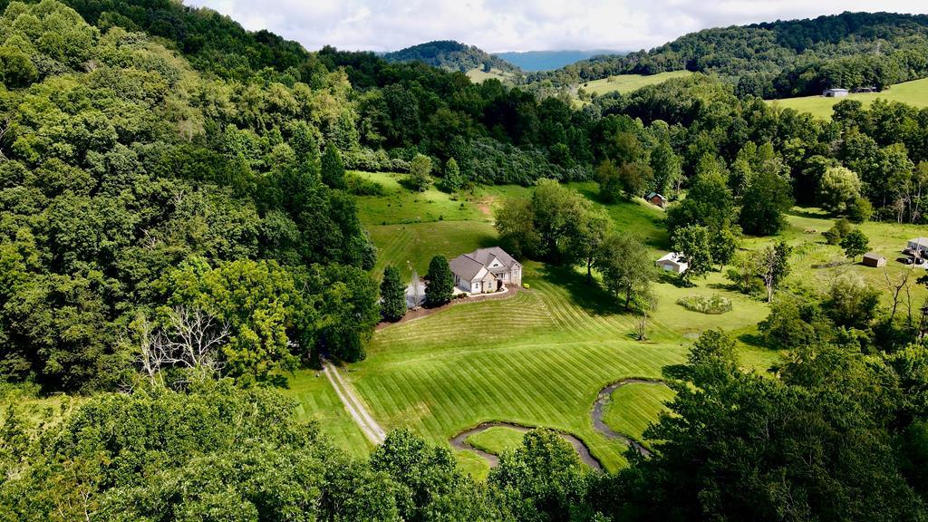 27443 Yellow Springs Road Abingdon, VA 24210 - Photo 2 of 54 Gallery Image 2
