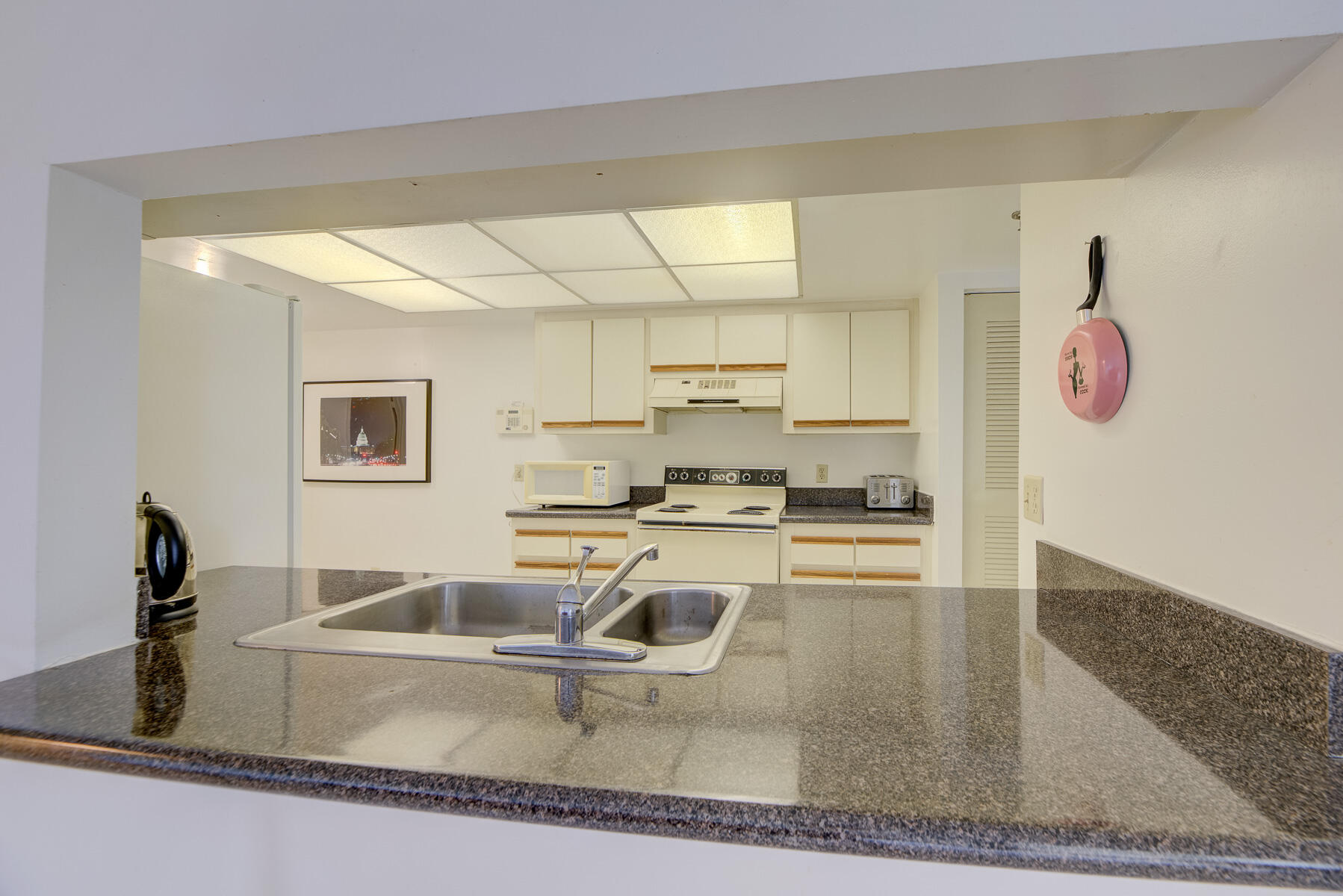 1915 Lavers Circle, Unit E103 Delray Beach, FL 33444 - Photo 14 of 41 Photo-15