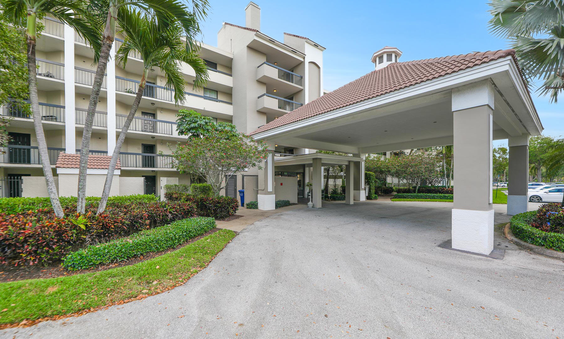 1915 Lavers Circle, Unit E103 Delray Beach, FL 33444 - Photo 23 of 41 Photo-3