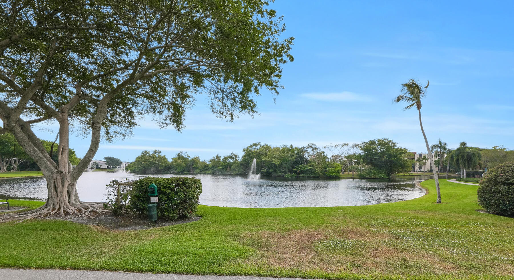 1915 Lavers Circle, Unit E103 Delray Beach, FL 33444 - Photo 28 of 41 Photo-38