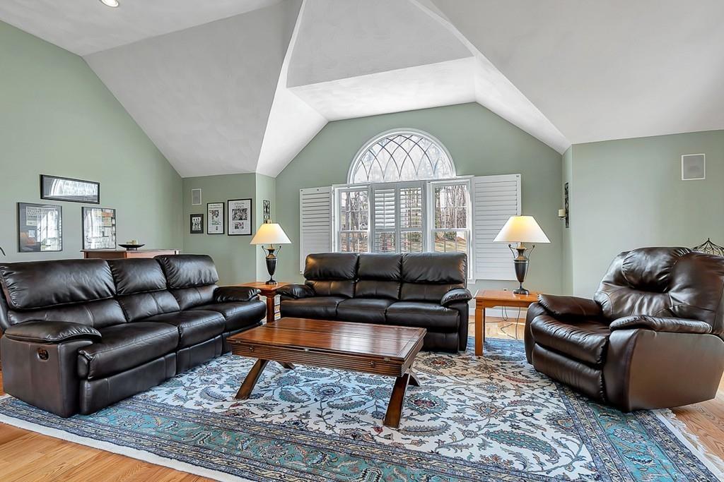 32 Hamilton Road Peabody, MA 01960 - Photo 19 of 42 Gallery Image 19